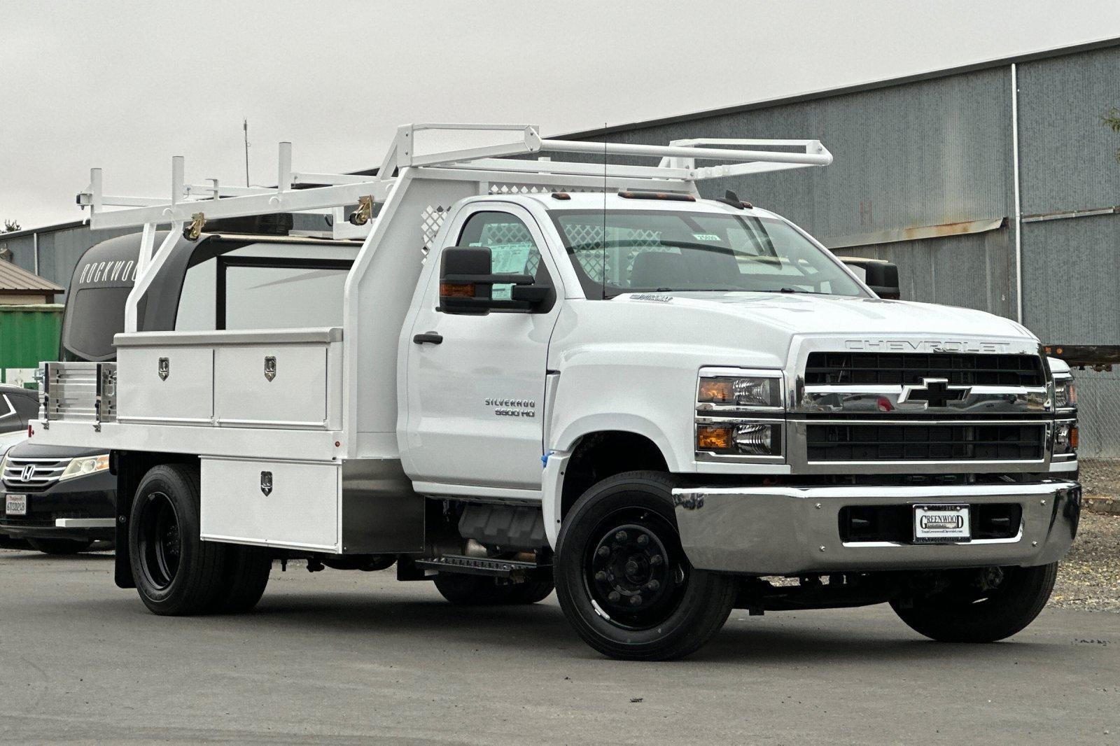 2023 Chevrolet Silverado 5500 HD